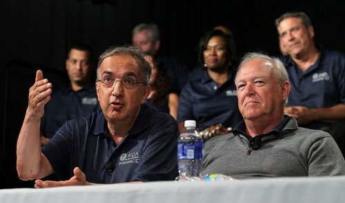 Fiat Chrysler, UAW extend contract, continue negotiating