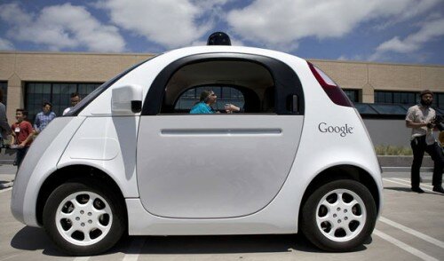 Google names auto veteran to lead self-driving vehicle push